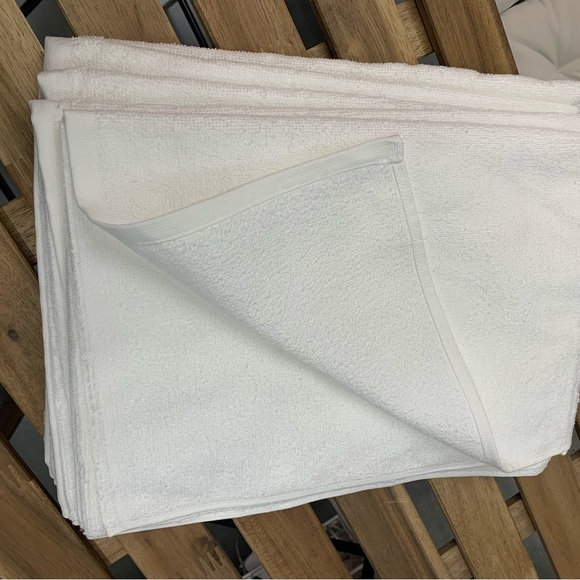 5 piece white ikea bath towels Length: 47 "
Width: 22 " 100% cotton NEW - Picture 3 of 7